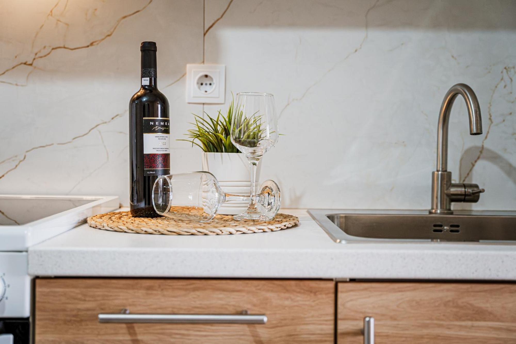 Lilium Luxury Apartment Igoumenitsa Ngoại thất bức ảnh
