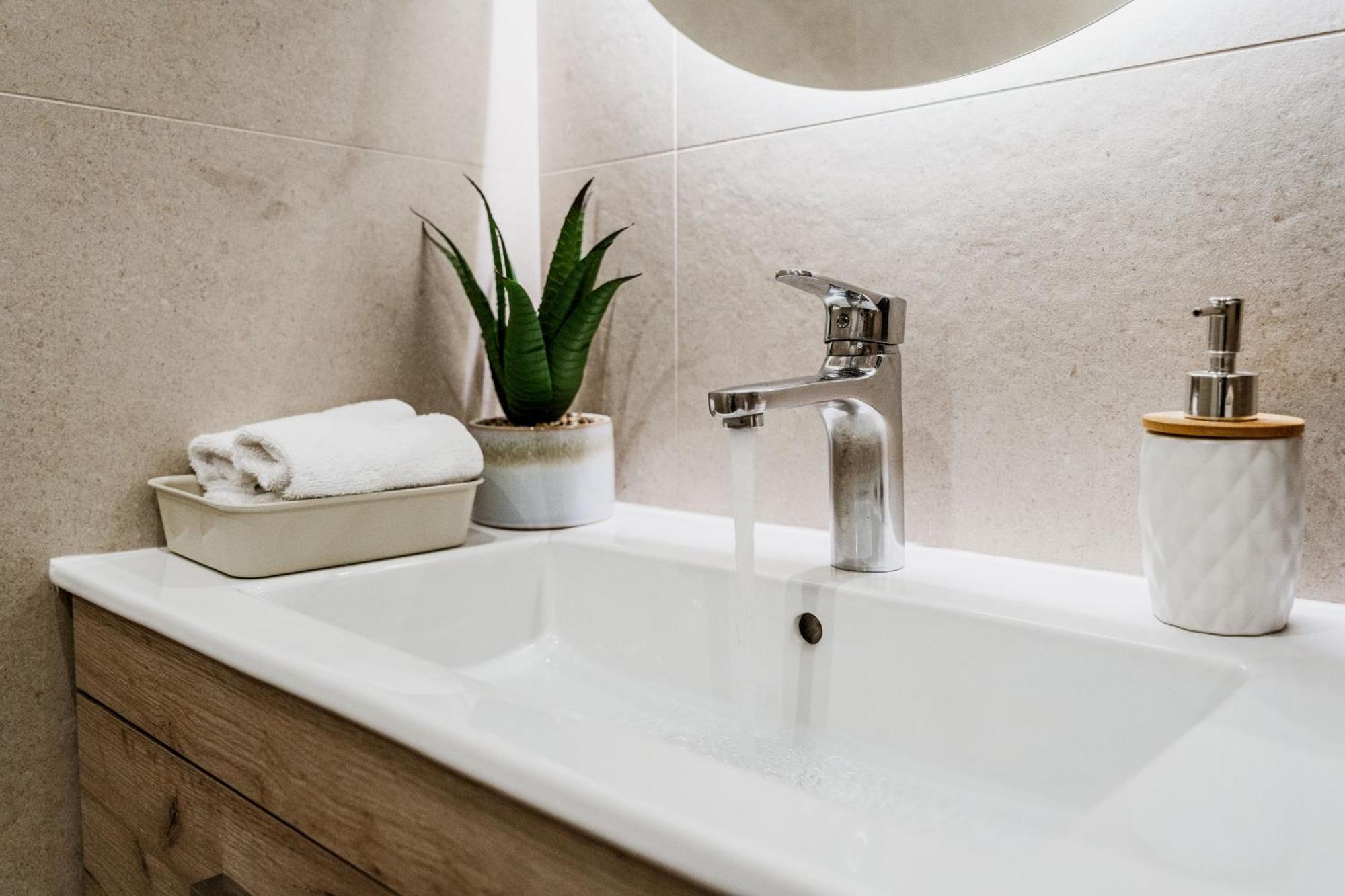 Lilium Luxury Apartment Igoumenitsa Ngoại thất bức ảnh